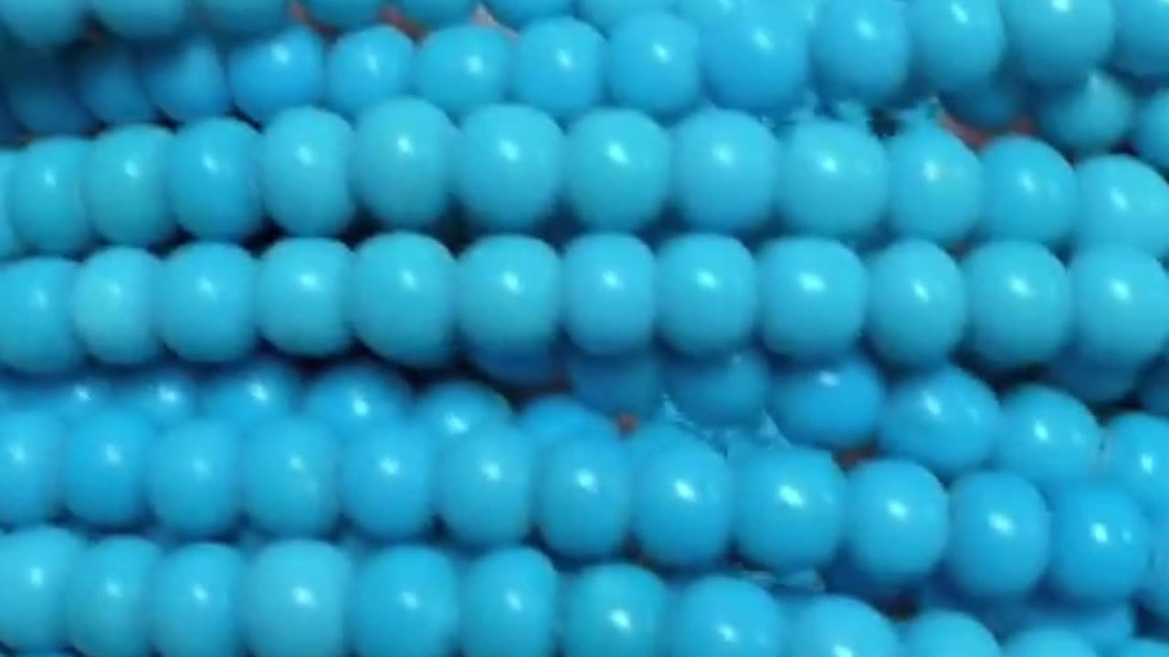 250430-15 Natural turquoise bead string, each one emitting charming charm.