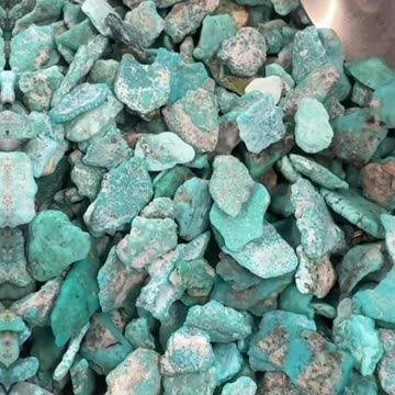 Natural Turquoise Ore Heart Trembling Blue