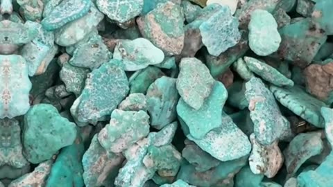 Natural Turquoise Ore Heart Trembling Blue