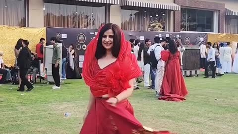 Neelam Hamdard Vlog56 The Queen in Red