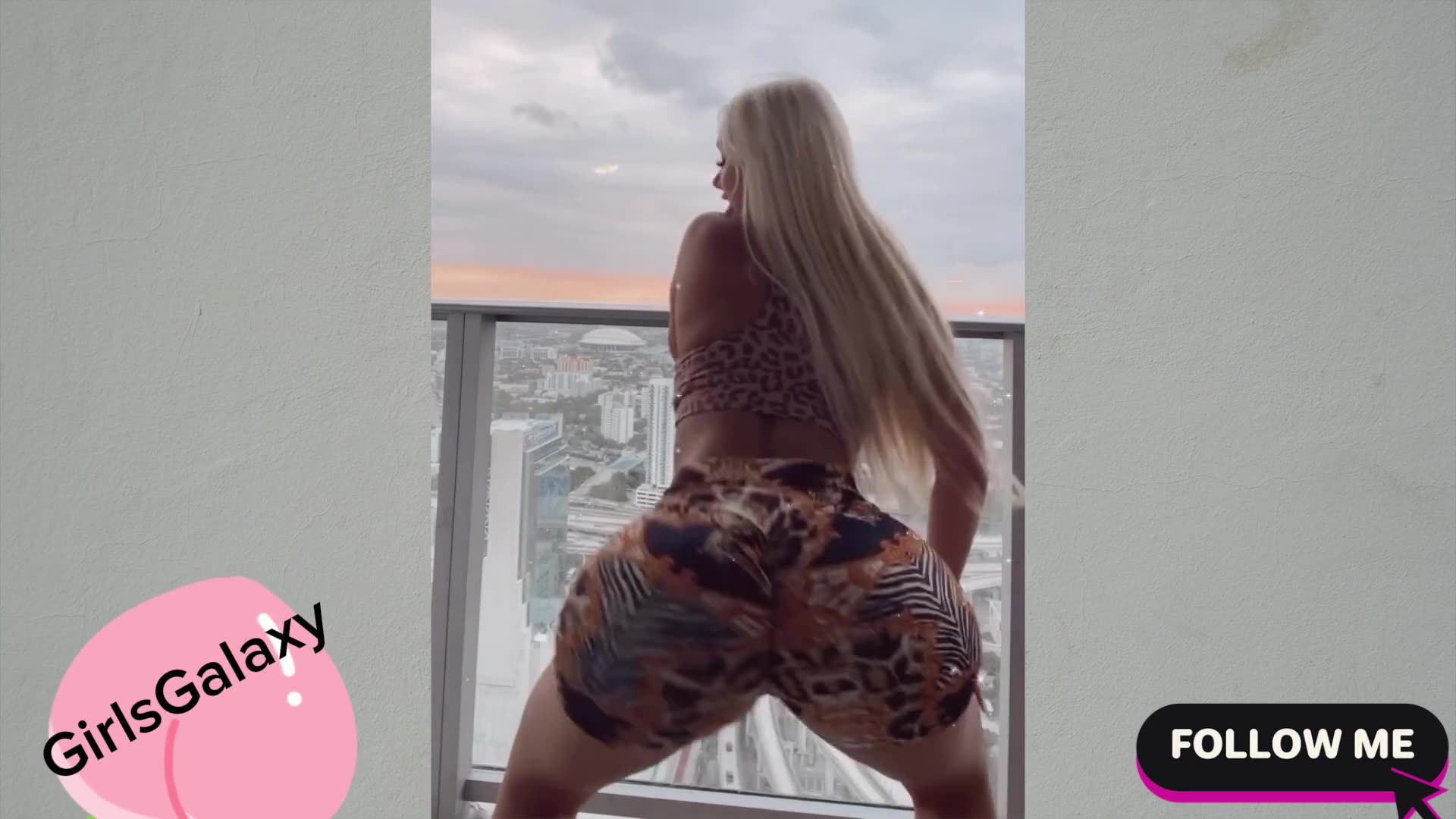 GORGEOUS GIRLS TWERK COMPILATION