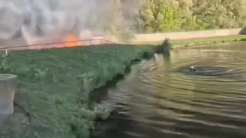 ‼️ The moment an enemy kamikaze drone strike a few meters from a rescuer: one of the employees
