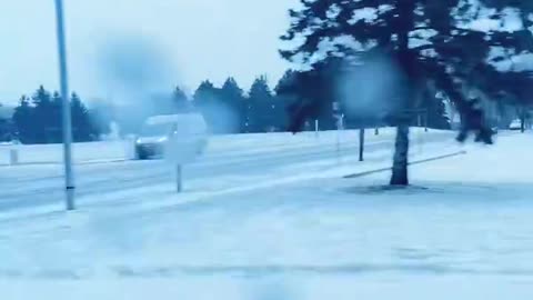 SHBA përballet me stuhi dimërore, mbyllen disa shkolla,