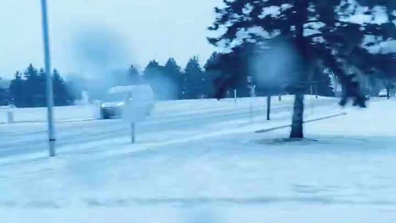 SHBA përballet me stuhi dimërore, mbyllen disa shkolla,