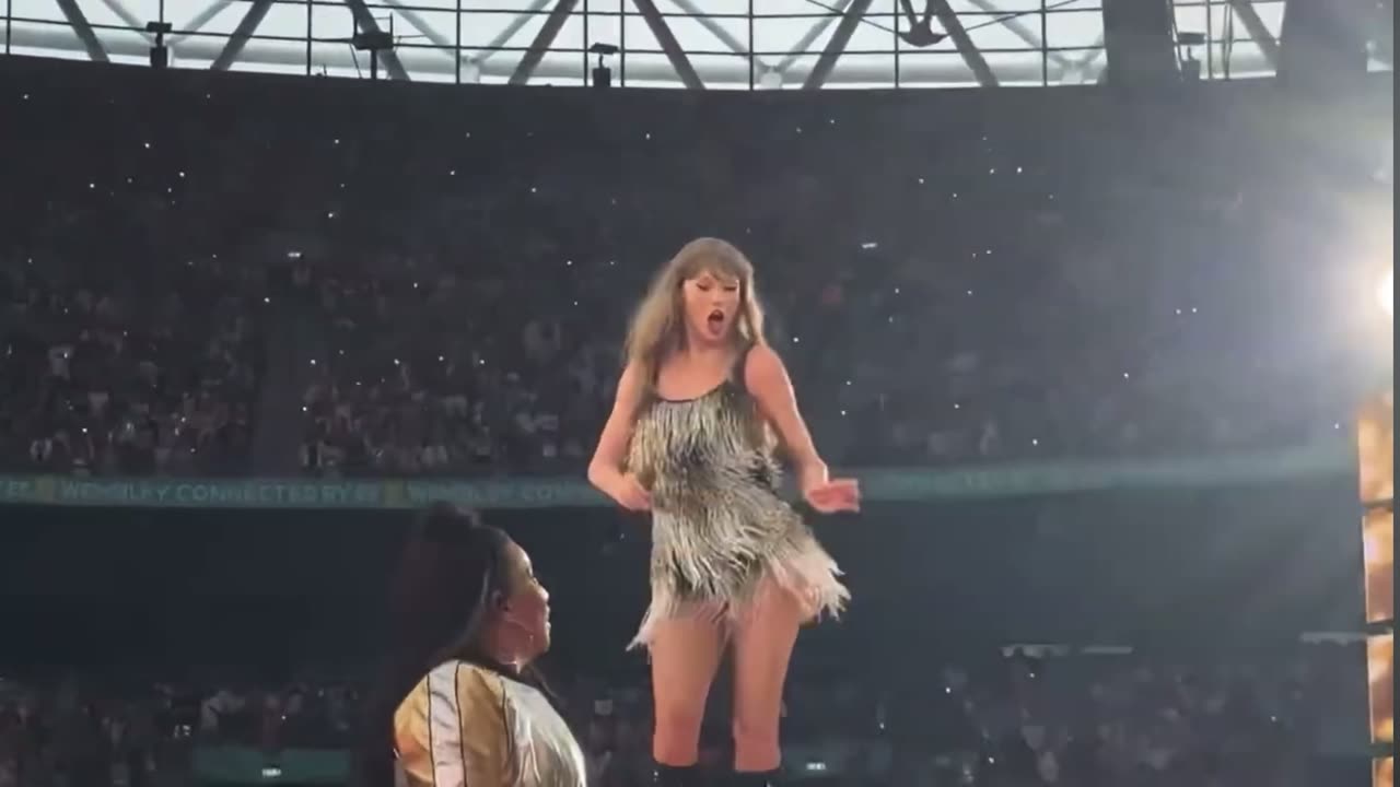 Taylor swift - you belong with (the eras tour London night 4)