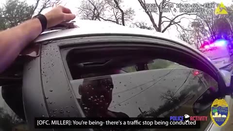 Jacksonville Officers Punch Man After He Refuses to Exit Car