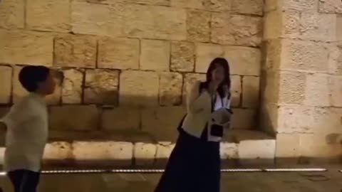 Jewish lady assaults a Christian lady