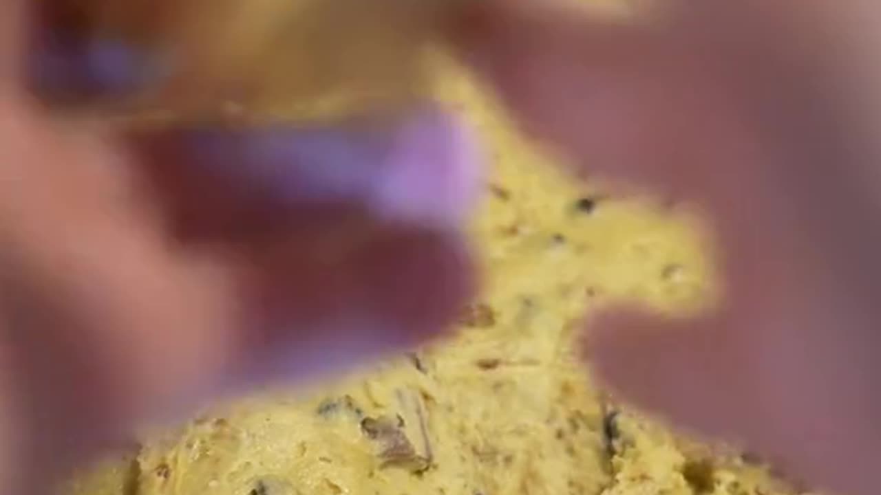 Giant Chocolate Chip Cookies🍪