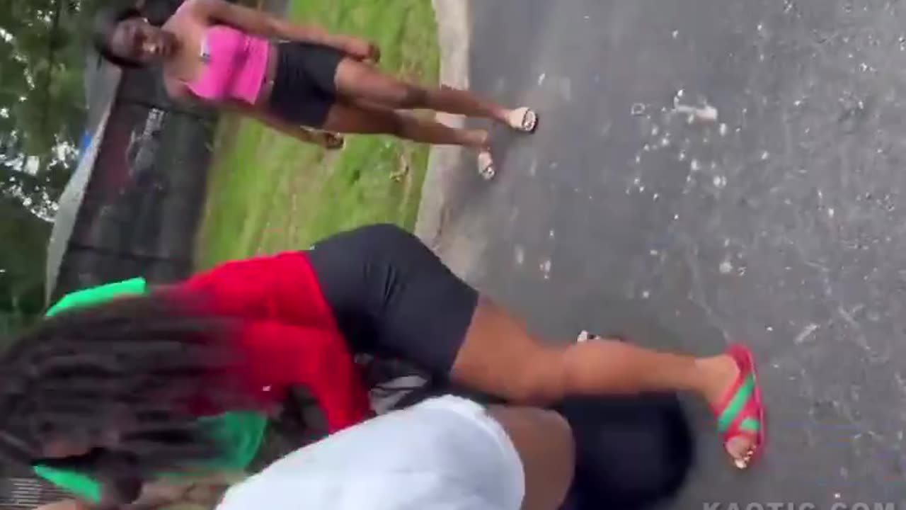 Heavy Weight KneeGrow fight