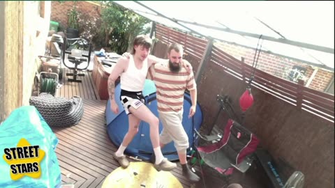 slack_au & Ben dance to "When the darkness comes" | Street Stars / FTL Streaming