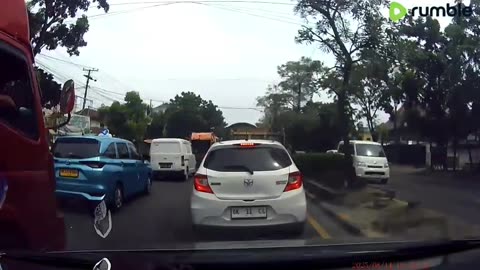 [Part 1] City Drive Vibes – Cruising Through the Heart of the City