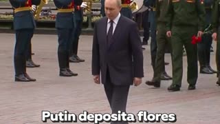 Putin deposita una ofrenda floral en la Tumba del Soldado Desconocido