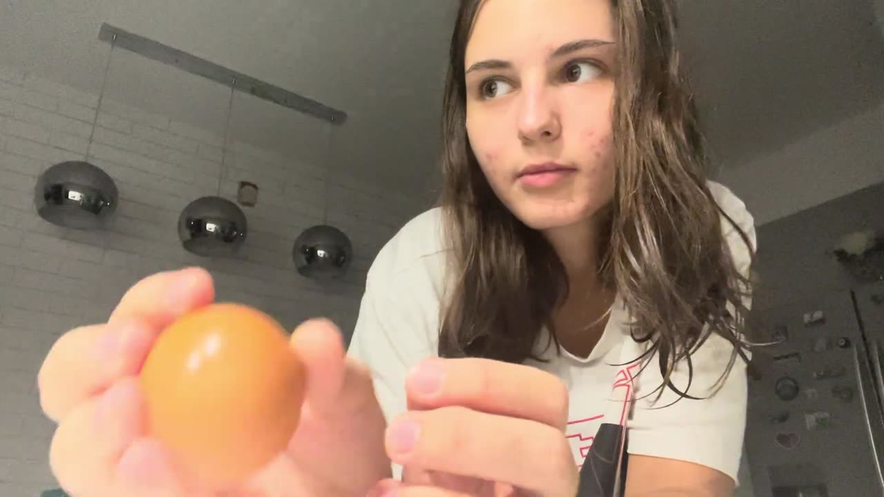 ASMR in the kitchen