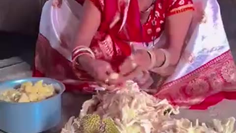 Hathon Mein Hamare Dana Hathkadi