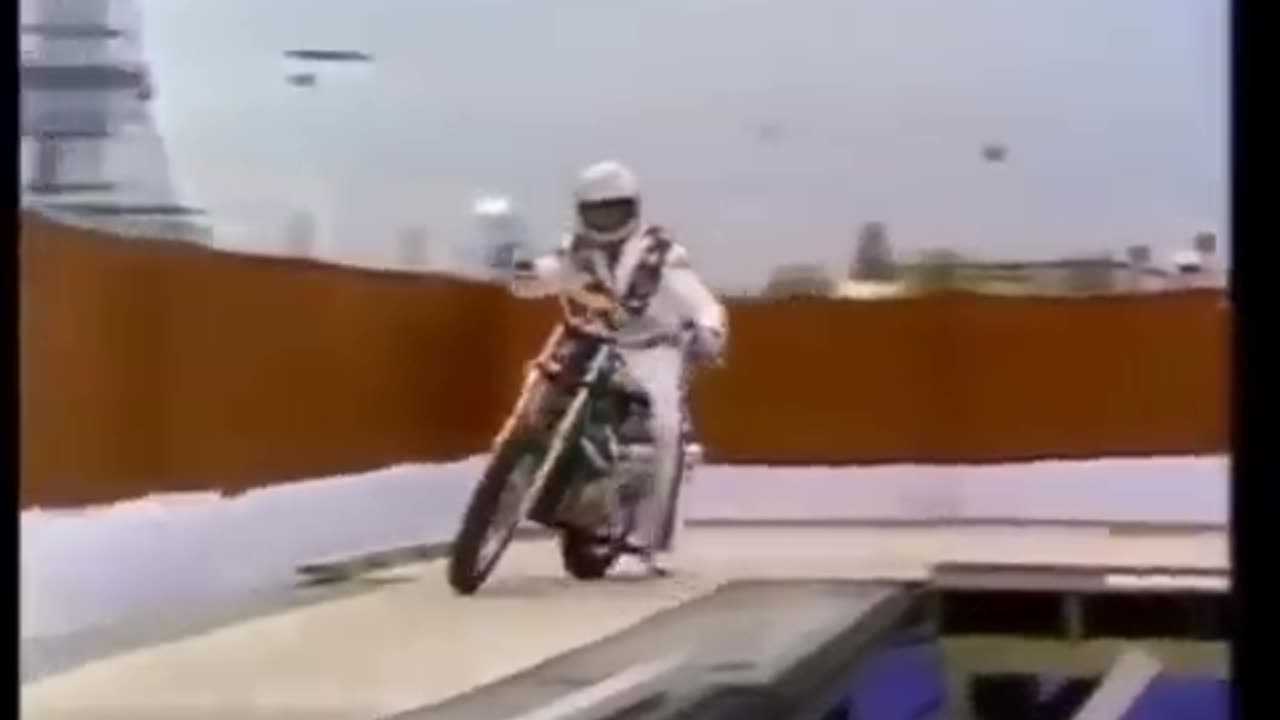 Evel Knievel Kings Island 1975 - Farthest Successful Jump at 133 feet