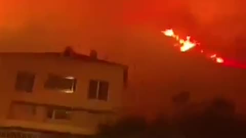 Turkey: Large forest fires on the outskirts of the city of Bursa in northwest Turkey