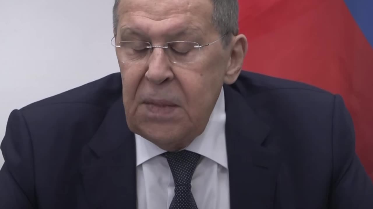 Lavrov critica la falta de monitoreo honesto del alto el fuego en Ucrania