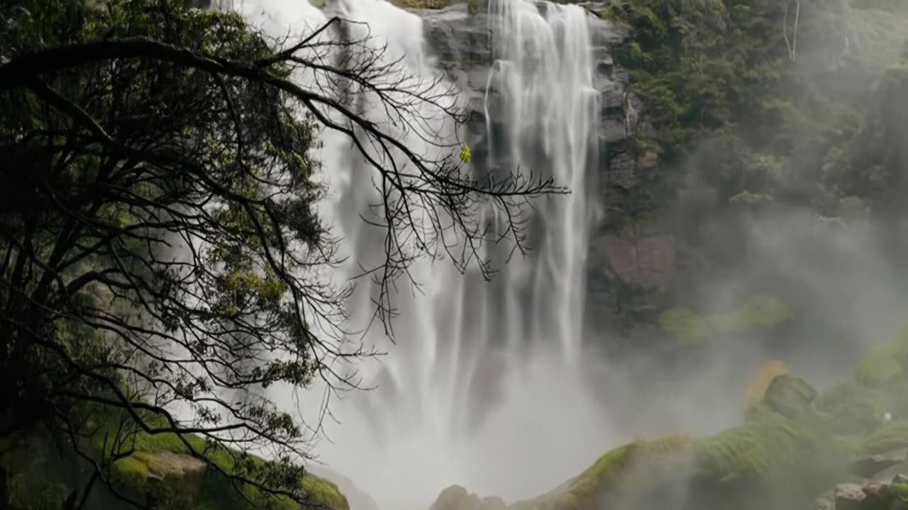 Upper Bomburu Falls - Sri Lanka
