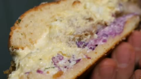 Making the Ultimate Double Cheeseburger – Step by Step! 🍔🧀