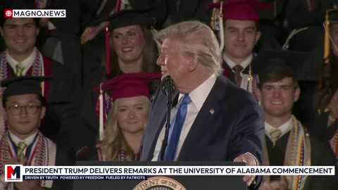 President Trump delivers Motivational Speech at University of Alabama Commencement [LIVE]
