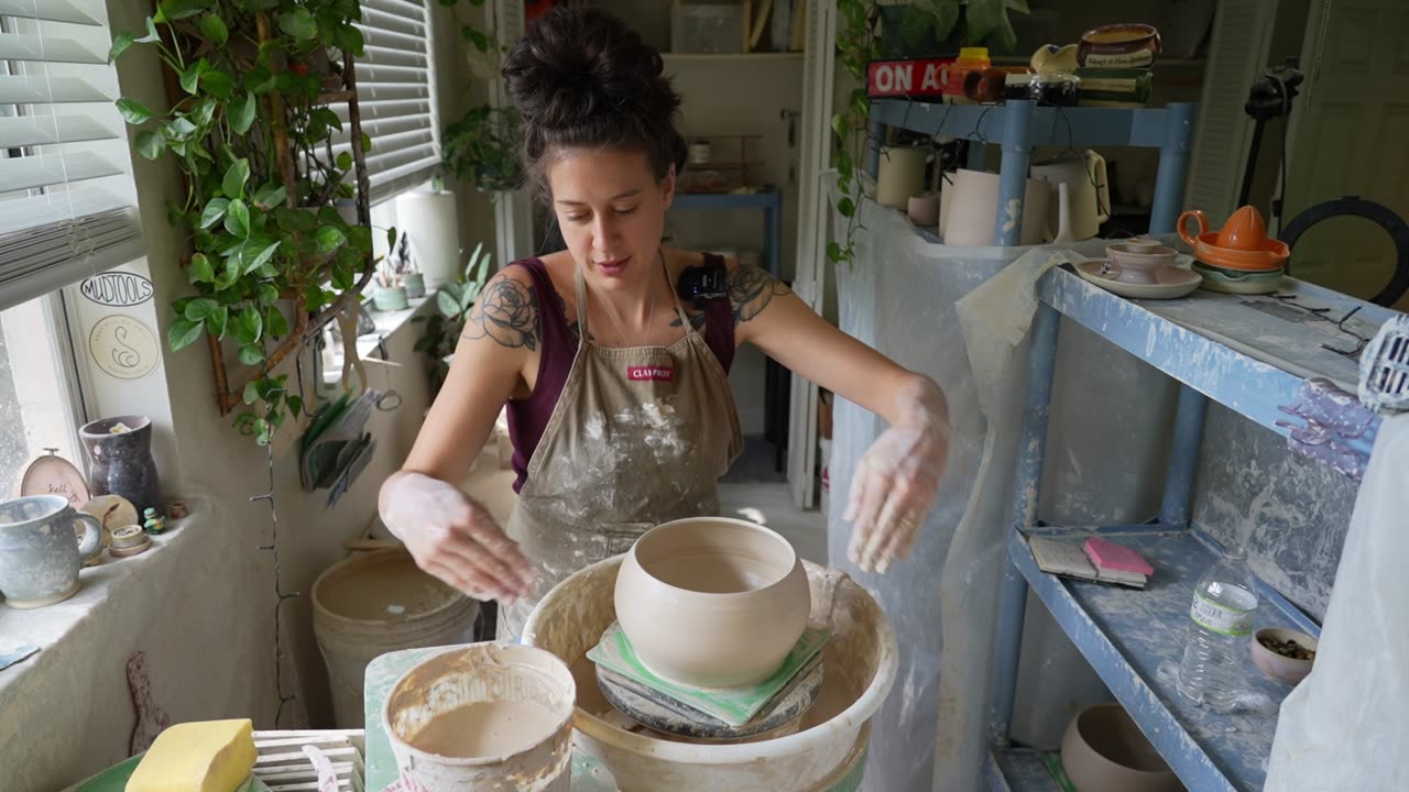Live 🔴 Swan City Ceramics - Ep. 99 Pottery Livestream