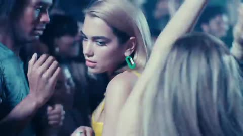 Dua Lipa - Don't Start Now (Official Music Video)