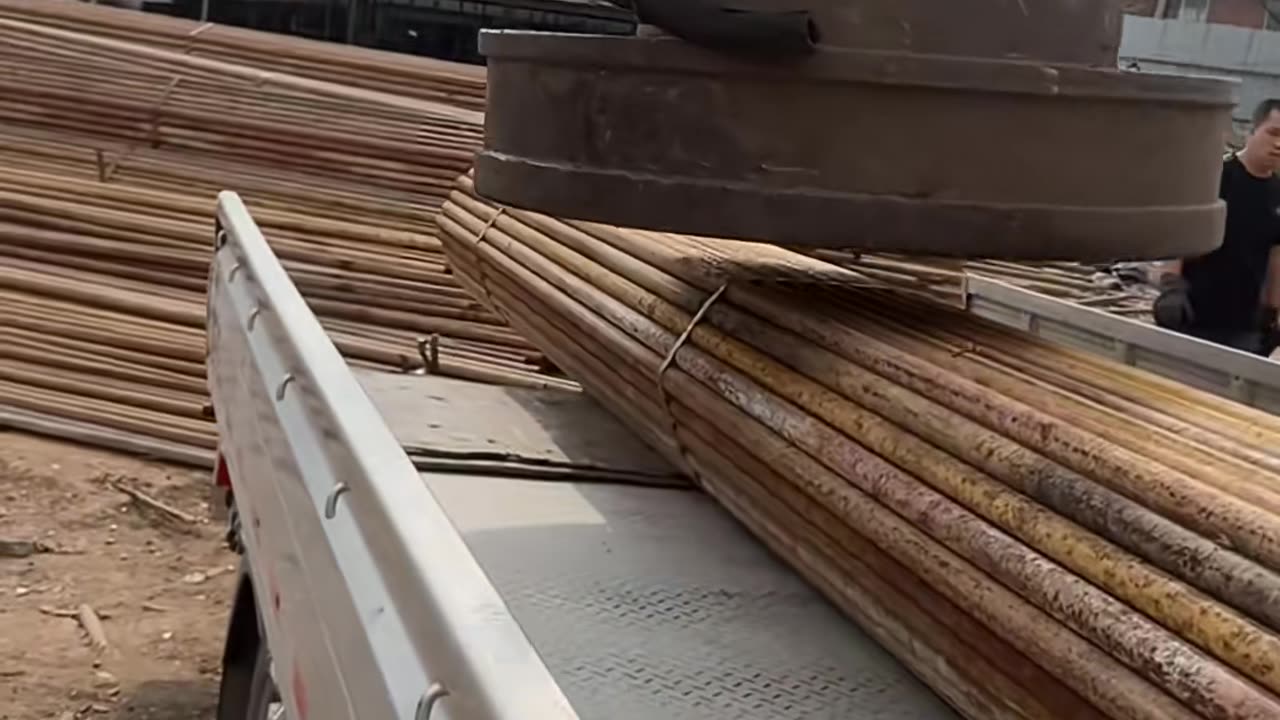 😮🔭 Watch Machines In Action! | FeedMyCuriosity