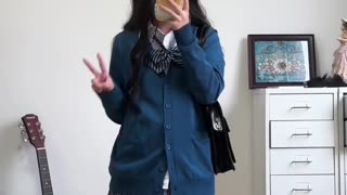 Flowing Peacock Blue Hotpants Passionate Posing | Daily Beauty EP 935