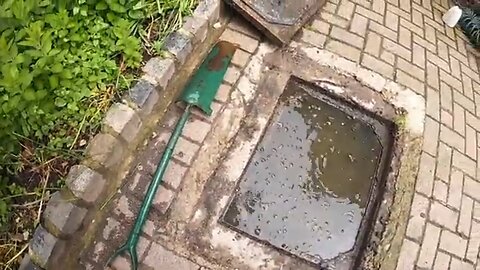 IRL - Super Satisfying Deep Manhole Unblocking With Gush
