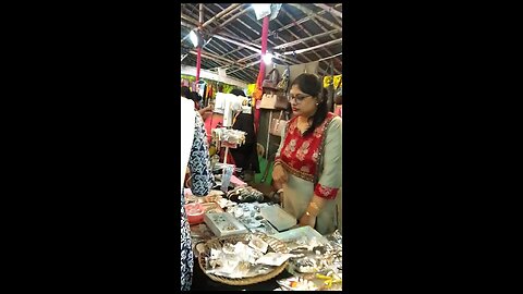 Pujo Shopping