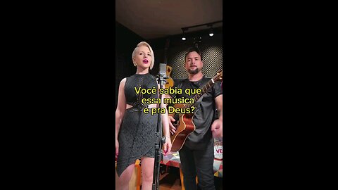 Essa música faz referência a Deus.