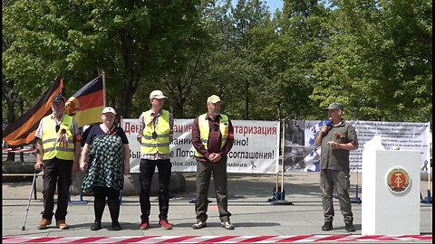Ehrung der DDR- Antifaschisten für den Welt-Frieden!