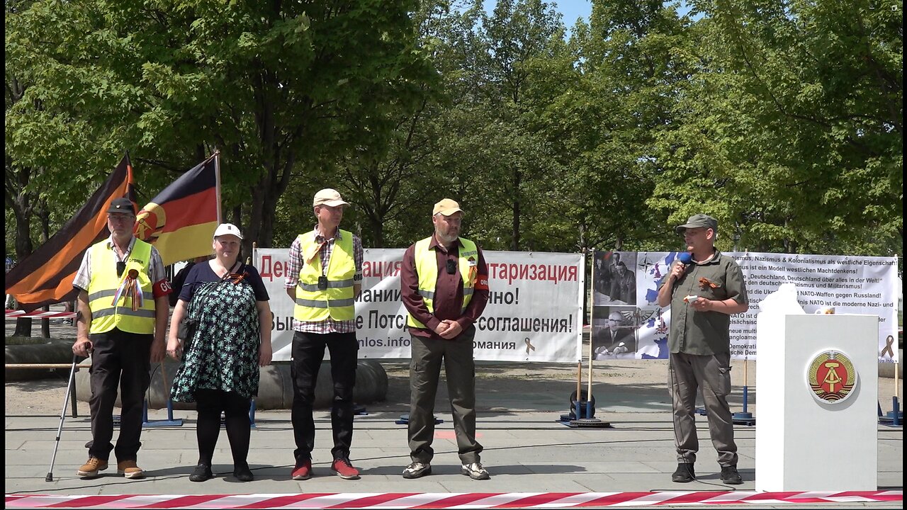 Ehrung der DDR- Antifaschisten für den Welt-Frieden!