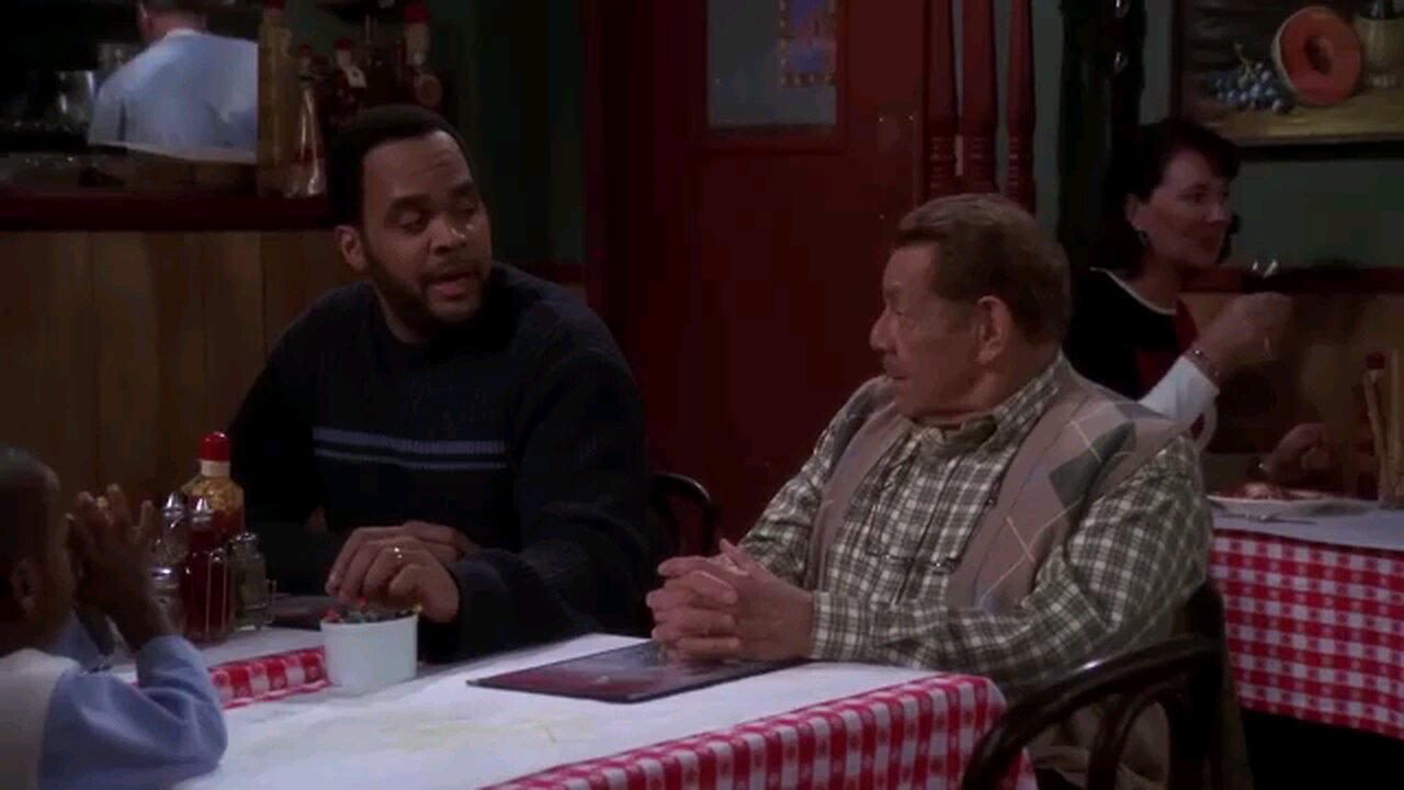 Arthur gets a new family | King Of Queens #fyp #reels #kingofqueens #arthurspooner