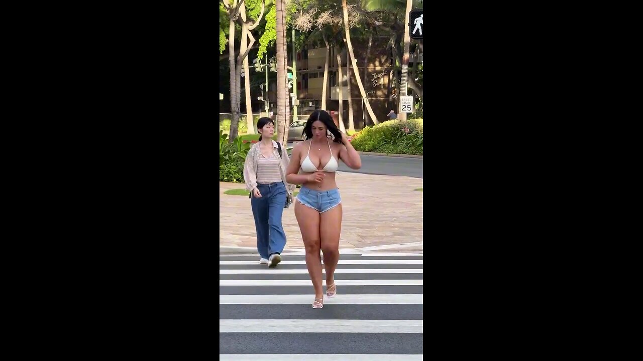 BIKINI Girl
