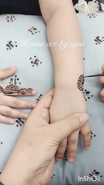 Beautiful Henna Floral Design 🌸🌿