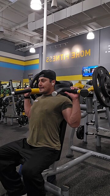 #bodybuilding #gymtok #hypertrophy #intraworkout #lateralraises