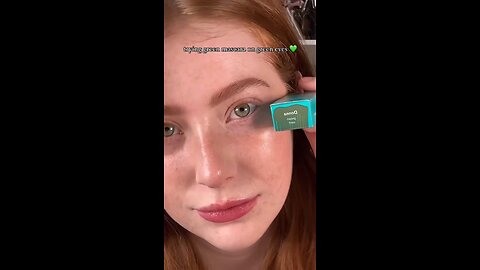 green mascara on green eyes