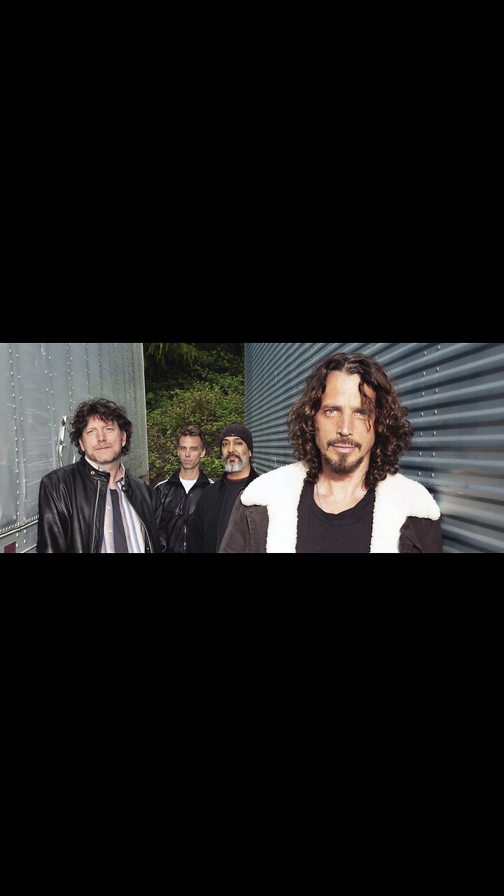 Black Hole Sun ~ Soundgarden ( Live )