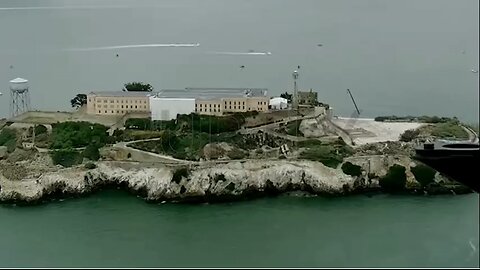 🇺🇸 Pam Bondi tours Alcatraz — once home to Al Capone, now eyed by Trump for reopening as a prison