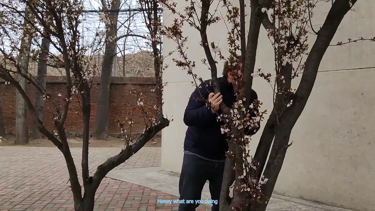 Bought hubby a hoodie from WeChat friends’ shop. He said: “Can you trust that?”