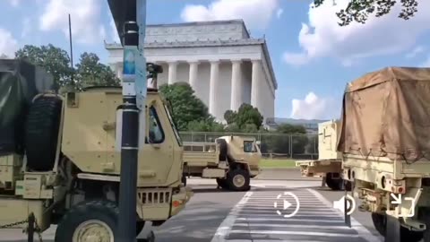 🚨 National Guard at Lincoln Memorial, with 1,000+ more troops en route.