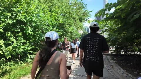 🗽 NYC Live 🔴 Walk (Chat on YouTube)