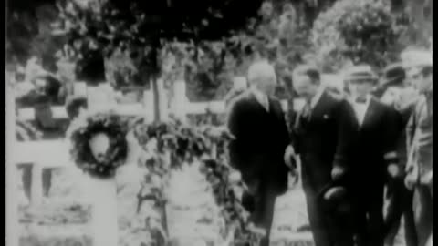 [PATHE NEWSREEL EXCERPTS] - [PATHE NEWSREEL EXCERPTS] - cbs-cbswwi-226