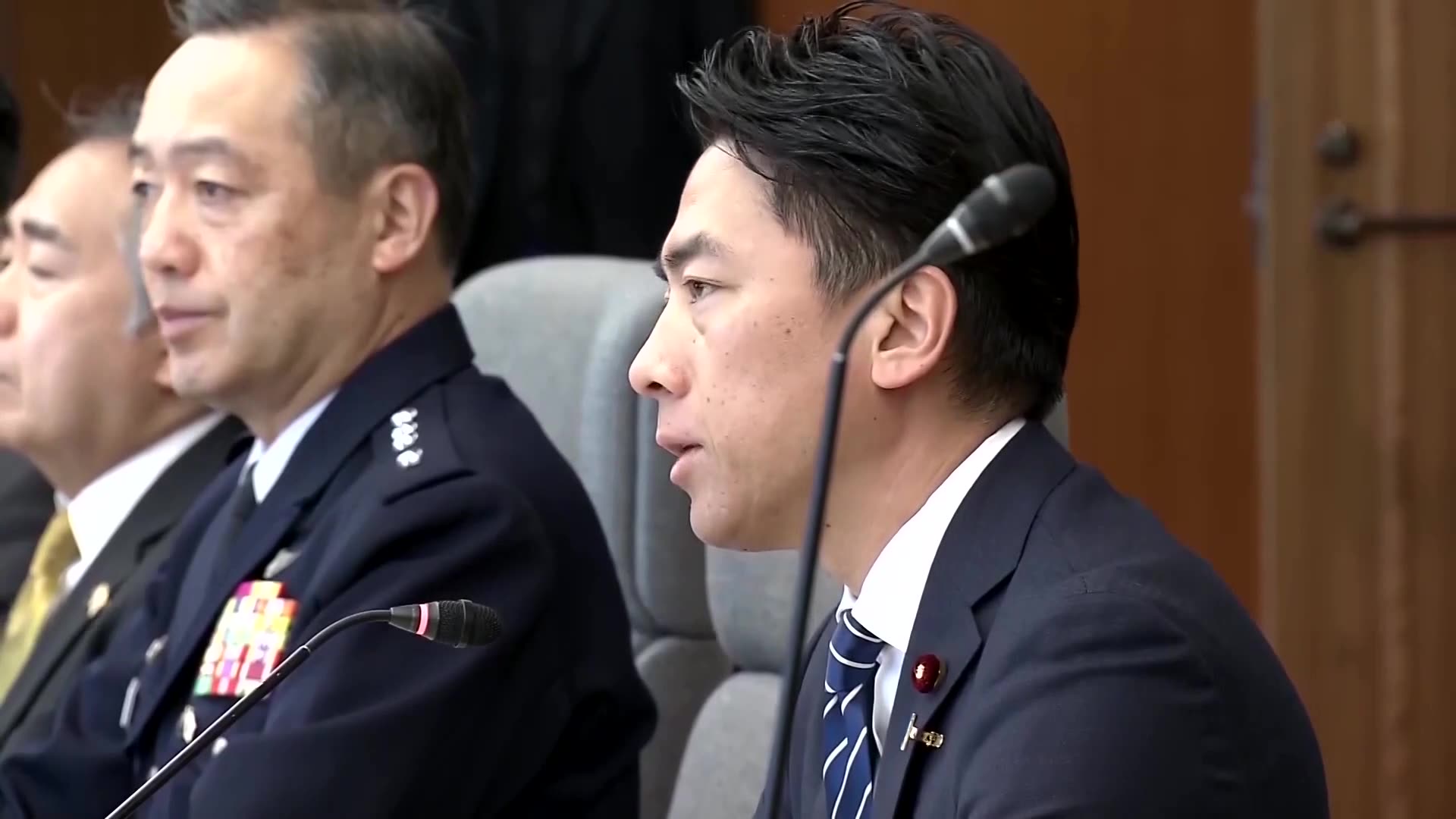 Chinese jets point radar at Japanese aircraft, Japan says