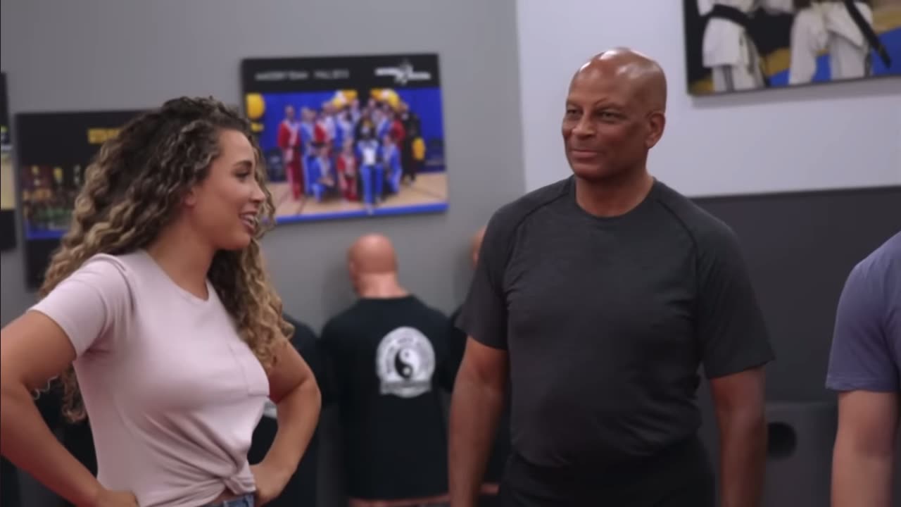 Ronnie Lott on pain tolerance - 2 interceptions in a game with broken fibea