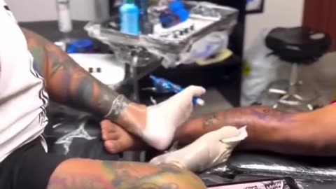 🤯💪 This Tattoo Artist's Skill Will Blow Your Mind! | FunFM
