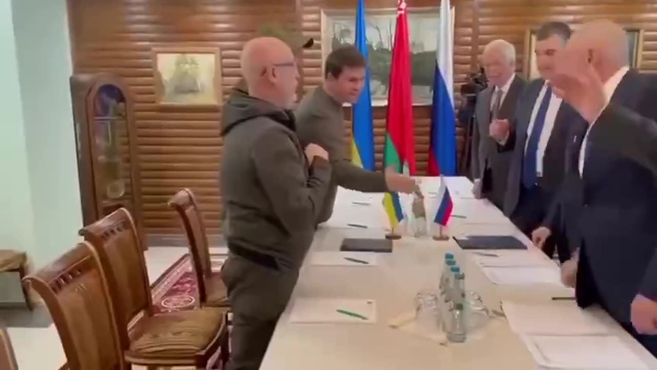 2022 everyone understands each other... Then Boris Johnson comes and says that Ukraine must fight