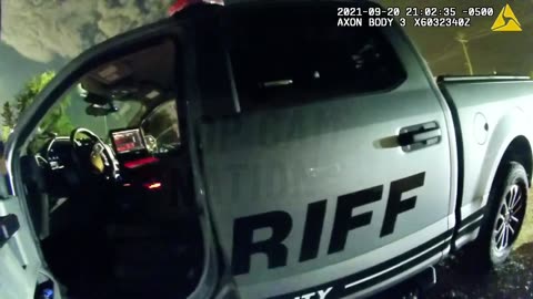 Mom Loses It After DUI Arrest Goes Wrong (Police Bodycam)
