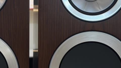 KEF R300 Speaker
